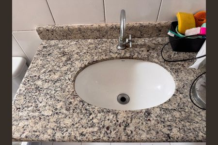 Apartamento à venda com 170m², 3 quartos e 1 vaga Apartamento à venda com 170m², 3 quartos e 1 vagaSuíte - Banheiro