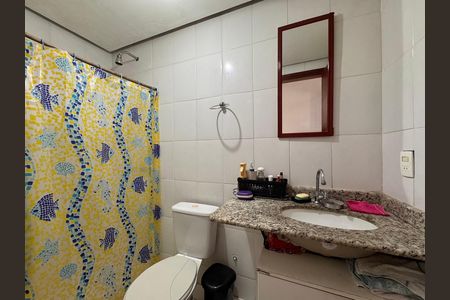 Apartamento à venda com 170m², 3 quartos e 1 vaga Apartamento à venda com 170m², 3 quartos e 1 vagaBanheiro Social
