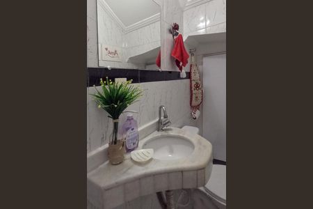 Casa para alugar com 100m², 3 quartos e 1 vagaLavabo