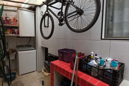 Casa para alugar com 100m², 3 quartos e 1 vagaÁrea de Serviço com Churrasqueira