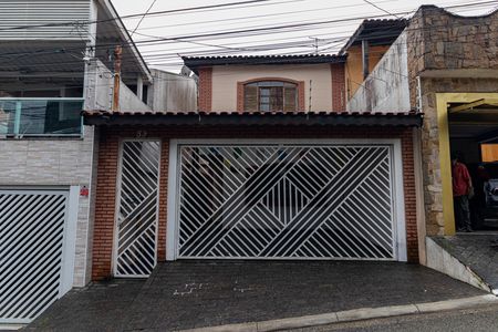Fachada de casa à venda com 3 quartos, 200m² em Vila Jacuí, São Paulo