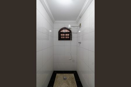 Casa à venda com 200m², 3 quartos e 2 vagas Casa à venda com 200m², 3 quartos e 2 vagasBanheiro