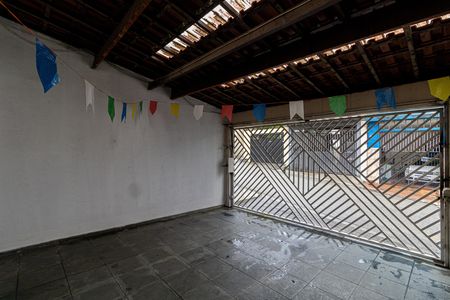 Garagem de casa à venda com 3 quartos, 200m² em Vila Jacuí, São Paulo