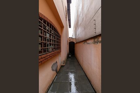 Corredor de casa à venda com 3 quartos, 200m² em Vila Jacuí, São Paulo
