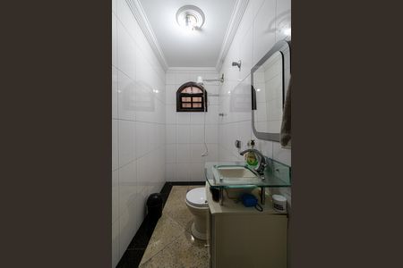 Casa à venda com 200m², 3 quartos e 2 vagas Casa à venda com 200m², 3 quartos e 2 vagasBanheiro