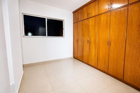 Quarto 2 de apartamento para alugar com 3 quartos, 91m² em Setor Bueno, Goiânia