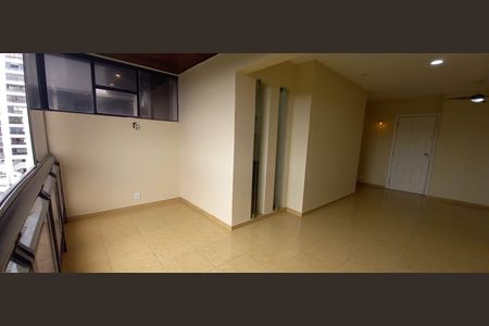 Sala de apartamento à venda com 1 quarto, 68m² em Barra da Tijuca, Rio de Janeiro