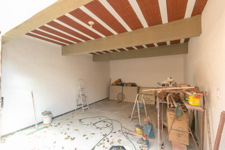 Casa à venda com 167m², 3 quartos e 2 vagas