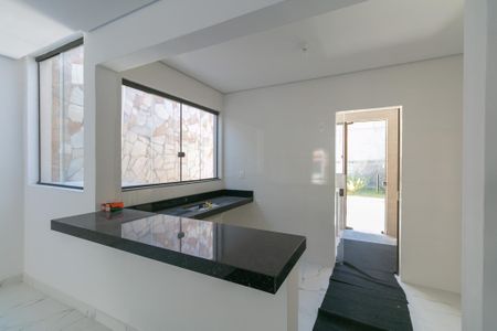 Casa à venda com 167m², 3 quartos e 2 vagas