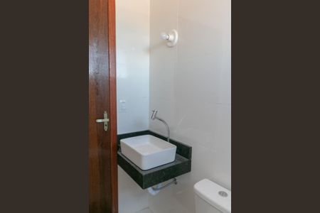 Casa à venda com 167m², 3 quartos e 2 vagas