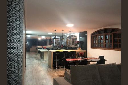 Casa à venda com 5 quartos, 630m² em Tremembé, São Paulo