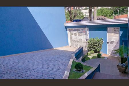 Casa à venda com 5 quartos, 327m² em Chora Menino, São Paulo