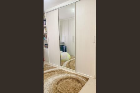 Casa à venda com 5 quartos, 327m² em Chora Menino, São Paulo