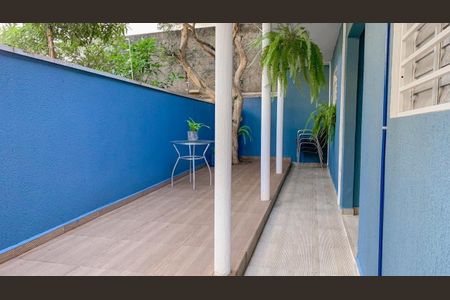 Casa à venda com 5 quartos, 327m² em Chora Menino, São Paulo