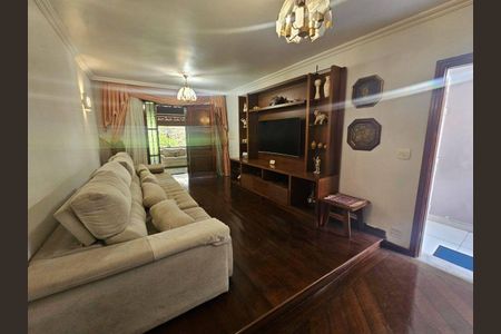 Casa à venda com 3 quartos, 172m² em Jardim Monte Kemel, São Paulo
