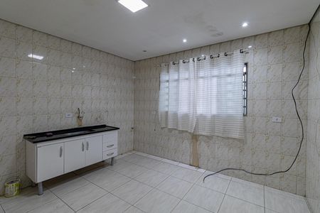 Casa para alugar com 35m², 1 quarto e sem vaga