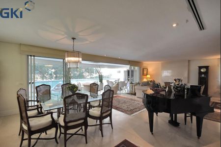 Apartamento à venda com 278m², 3 quartos e 4 vagas