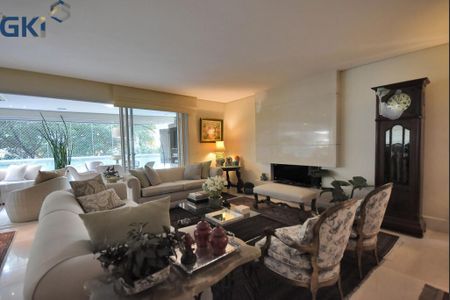 Apartamento à venda com 278m², 3 quartos e 4 vagas