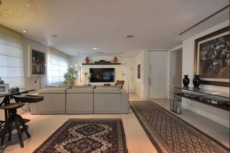 Apartamento à venda com 278m², 3 quartos e 4 vagas
