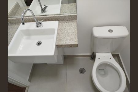 Apartamento para alugar com 105m², 3 quartos e 2 vagasBanheiro 4 - Lavabo