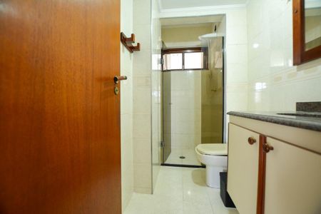 Apartamento para alugar com 70m², 3 quartos e 1 vagaBANHEIRO