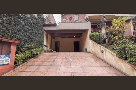 Casa à venda com 246m², 4 quartos e 4 vagasGaragem