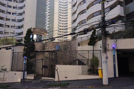 Apartamento à venda com 143m², 3 quartos e 2 vagasFachada