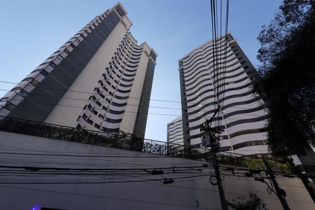 Apartamento à venda com 143m², 3 quartos e 2 vagasFachada