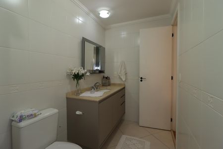 Apartamento à venda com 143m², 3 quartos e 2 vagasBanheiro da Suíte