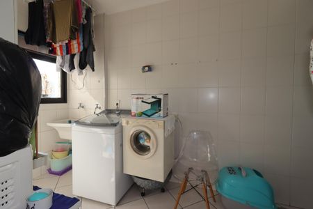 Apartamento à venda com 143m², 3 quartos e 2 vagasÁrea de Serviço