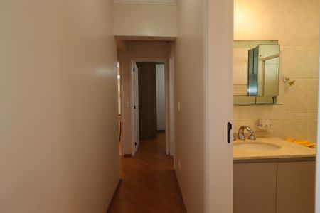 Apartamento à venda com 143m², 3 quartos e 2 vagasCorredor