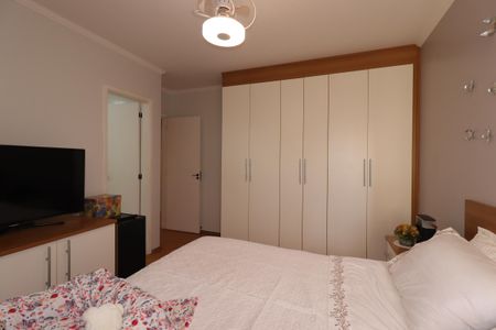 Apartamento à venda com 143m², 3 quartos e 2 vagasSuíte