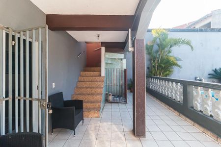 Quintal de casa para alugar com 3 quartos, 425m² em Vila Aurea, Poá