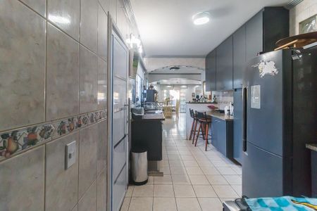 Casa para alugar com 425m², 3 quartos e 5 vagas Casa para alugar com 425m², 3 quartos e 5 vagasCozinha