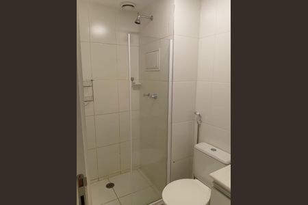 Banheiro de apartamento para alugar com 2 quartos, 55m² em Gardênia Azul, Rio de Janeiro