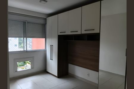 Quarto de apartamento para alugar com 2 quartos, 55m² em Gardênia Azul, Rio de Janeiro