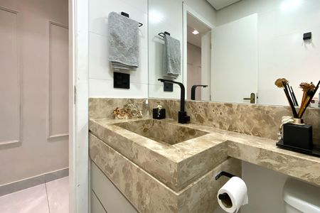 Apartamento para alugar com 70m², 2 quartos e 2 vagasBanheiro