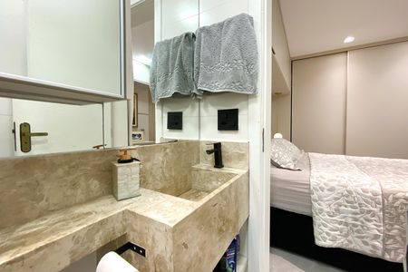 Apartamento para alugar com 70m², 2 quartos e 2 vagasBanheiro da Suíte