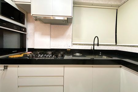Apartamento para alugar com 70m², 2 quartos e 2 vagasCozinha