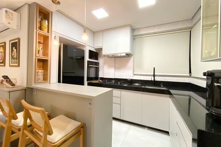 Cozinha de apartamento para alugar com 2 quartos, 70m² em Diamante, Belo Horizonte
