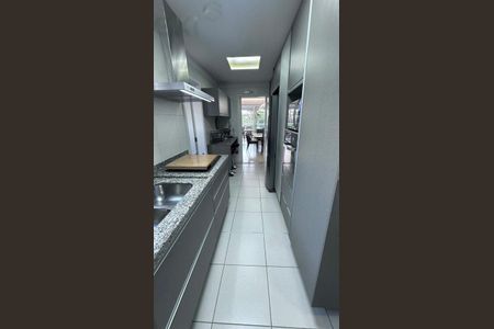 Apartamento à venda com 145m², 3 quartos e 4 vagas