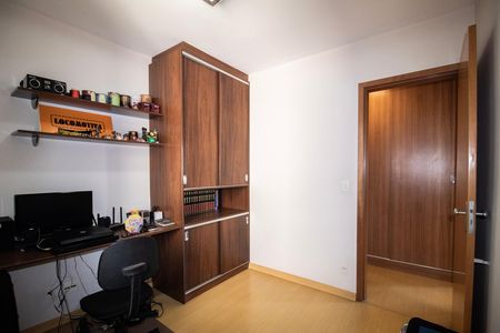 Apartamento para alugar com 115m², 3 quartos e 2 vagasQuarto 01- Escritório 