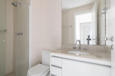 Apartamento para alugar com 76m², 2 quartos e 2 vagas Apartamento para alugar com 76m², 2 quartos e 2 vagasBanheiro da Suíte 1