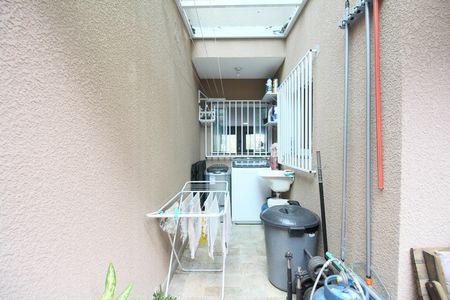 Casa à venda com 130m², 3 quartos e 3 vagasÁrea de Serviço