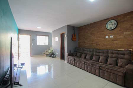 Casa à venda com 130m², 3 quartos e 3 vagasSala