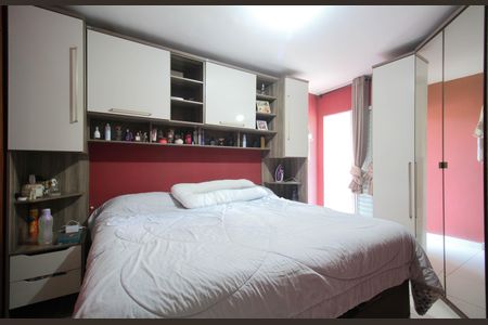 suíte  de casa à venda com 3 quartos, 130m² em Jardim Paris, São Paulo