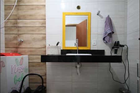 Casa à venda com 130m², 3 quartos e 3 vagasBanheiro Social