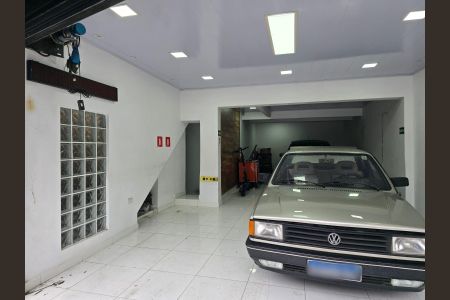 Casa para alugar com 250m², 3 quartos e 5 vagas Casa para alugar com 250m², 3 quartos e 5 vagasSalão Comercial