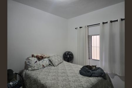 Casa para alugar com 250m², 3 quartos e 5 vagas Casa para alugar com 250m², 3 quartos e 5 vagasSala / CASA 02 FUNDOS