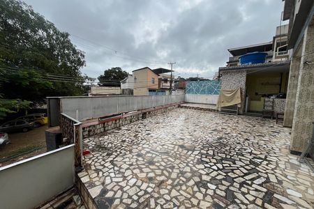 Casa à venda com 210m², 5 quartos e 3 vagasQuintal